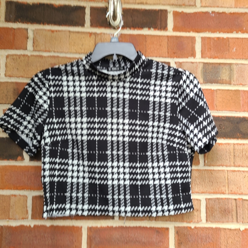 Shein Black White Plaid Crop Top